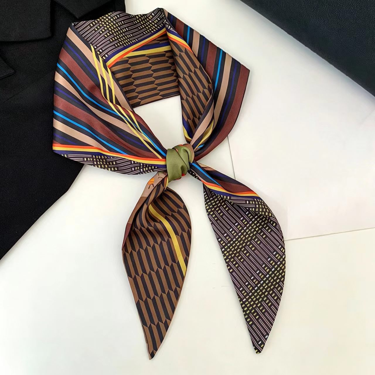 وشاح حرير فاخر مطبوع طويل بشري - مراجعة Women Bags On Sale وسعره