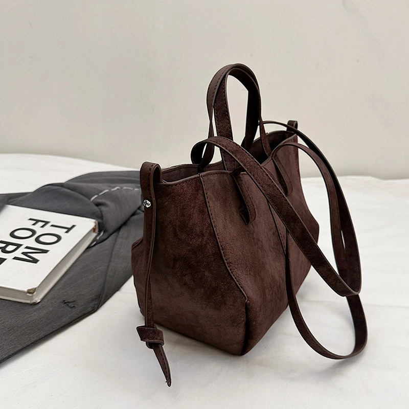 ضوء فاخر الصلبة بولي Hasp غلق  - مراجعة Women Bags On Sale وسعره