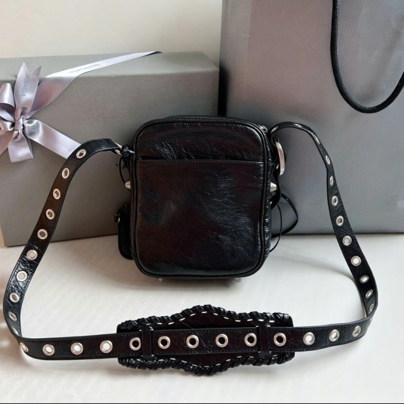 حقيبة نسائية جديدة 2026 بتصميم - مراجعة Women Bags 2026 Trends وسعره